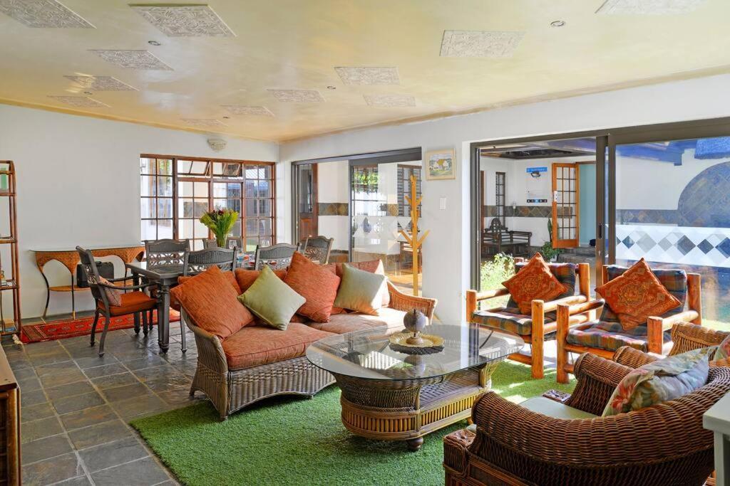 Mawethu Peaceful Garden With Covered Pool And Braai Area Cape Town Exterior photo