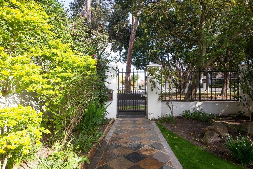 Mawethu Peaceful Garden With Covered Pool And Braai Area Cape Town Exterior photo
